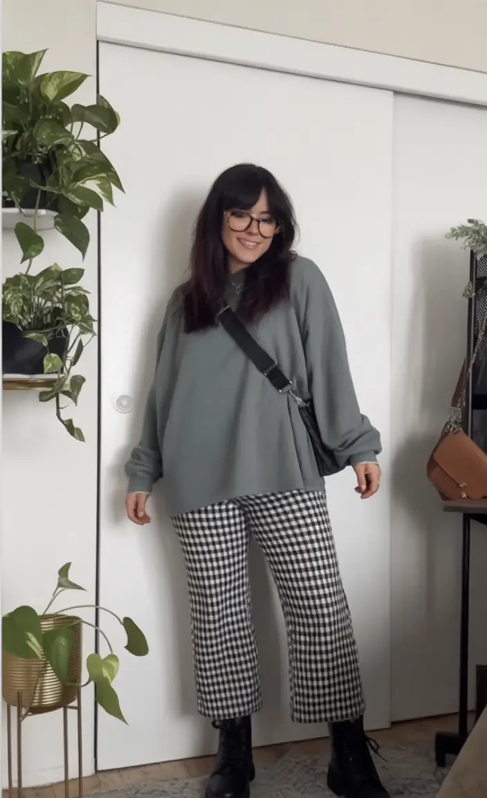 Fall 2025 Fashion Inspiration for Stylish Women Modern Retro with Gingham Flair