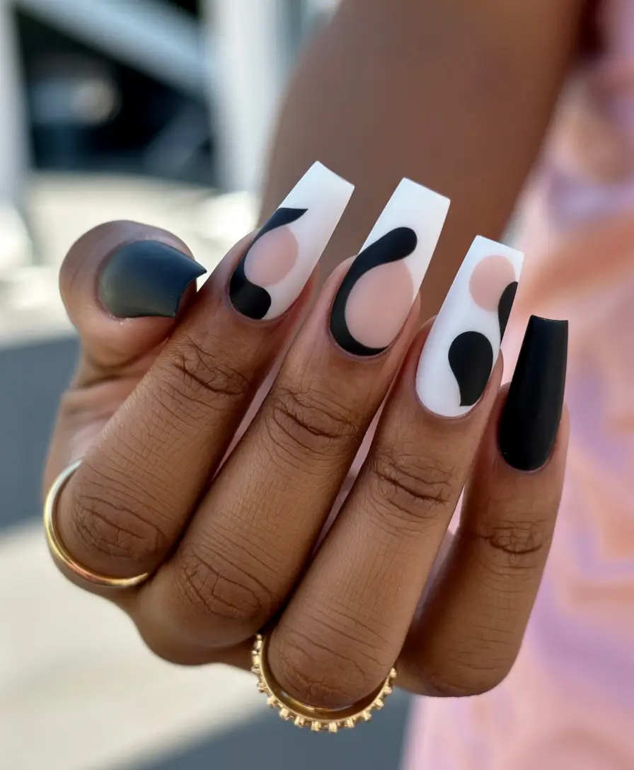 Fall Nail Colors for Dark Skin 2025: Elegant & Classy Seasonal Ideas