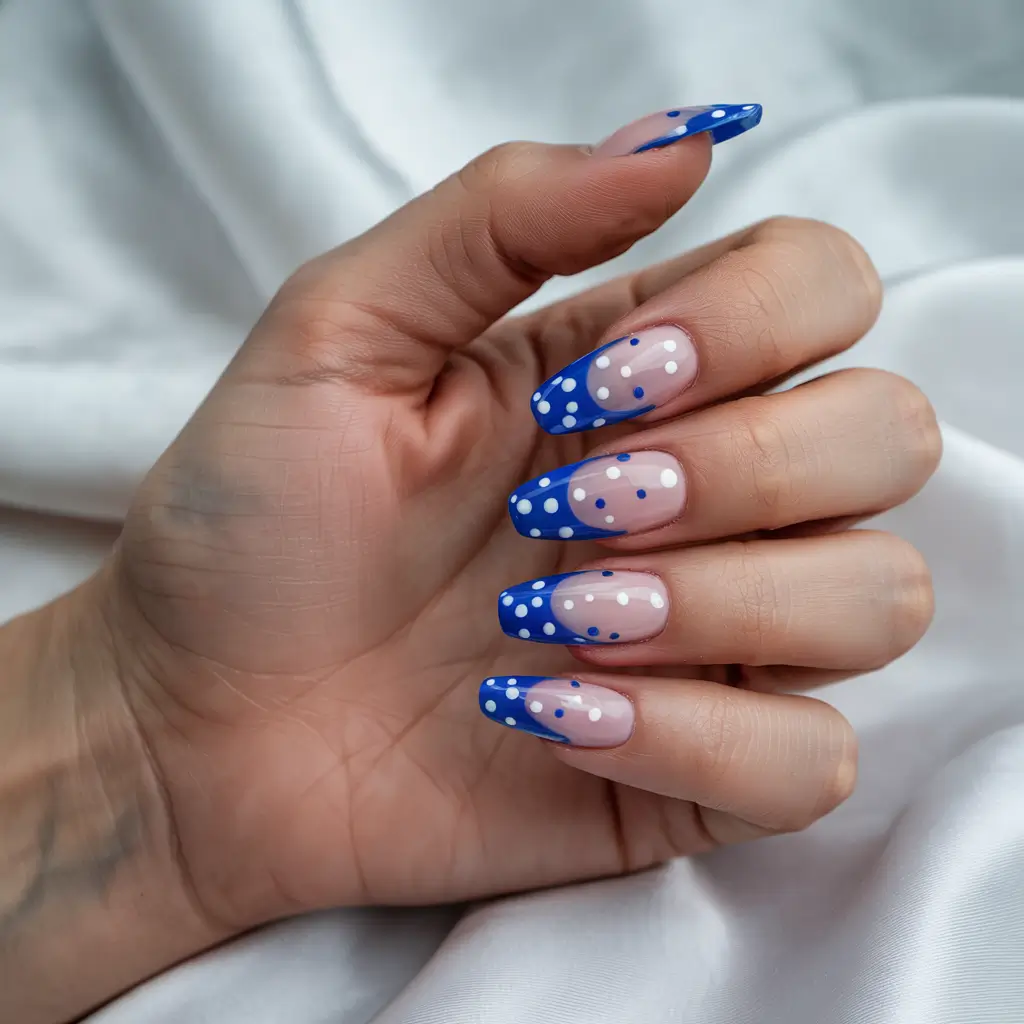 Best Blue Nails Winter 2025 / 2026 Frosted Blue Polka Tips