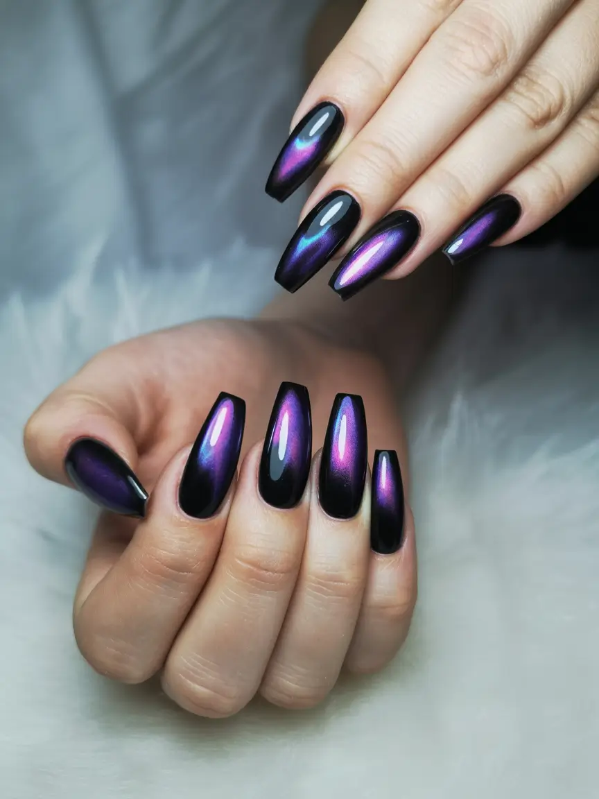 Cute Winter Gel Nails 2025–2026 Violet Night Aurora