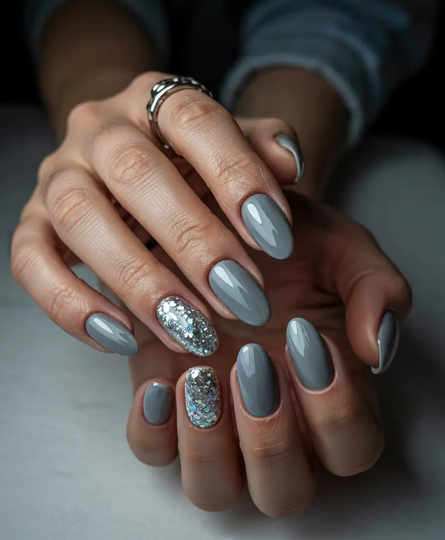 Stylish Nail Ideas for Winter 2025–2026 Silver Gray Sophistication