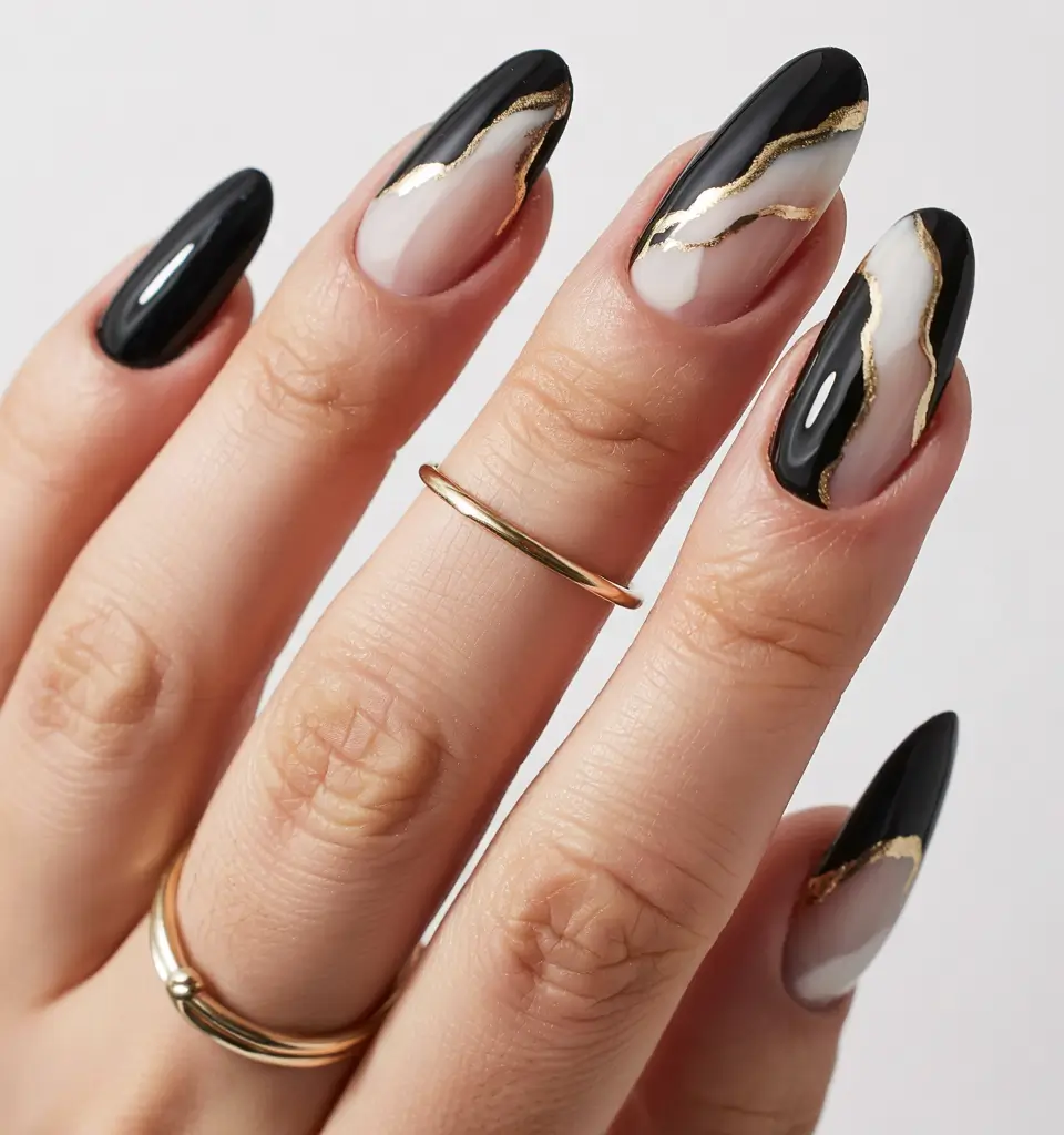 Trendy Manicure Colors Winter 2025–2026 Black Marble Luxe