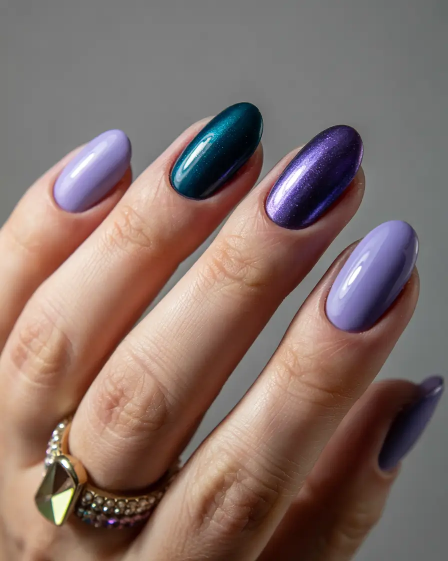 Trendy Manicure Colors Winter 2025–2026 Twilight Lilac Mix