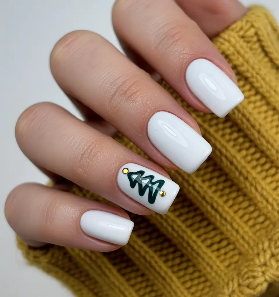 White Nail Trends Christmas 2025 Minimalist Evergreen Charm