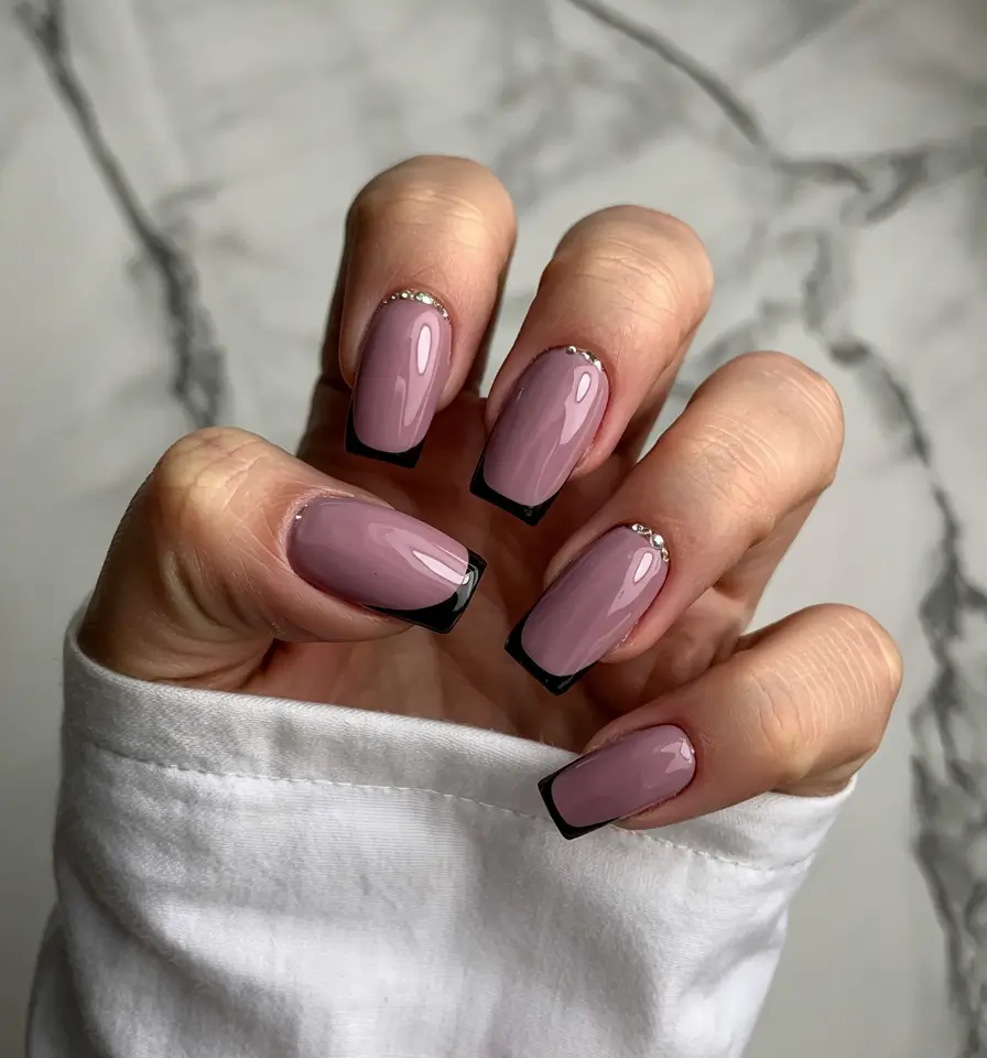 Winter Nails Ideas 2025–2026 Black French Elegance